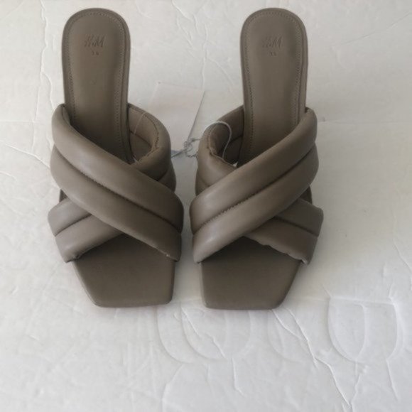 H&M Mules Heels Sandals Quilt Taupe Grey Sz.39/US 8 - Picture 4 of 16